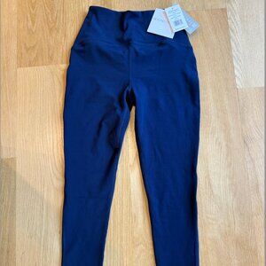 NWT Beyond Yoga Powerbeyond Strive High Waisted Midi Legging Size Small Navy